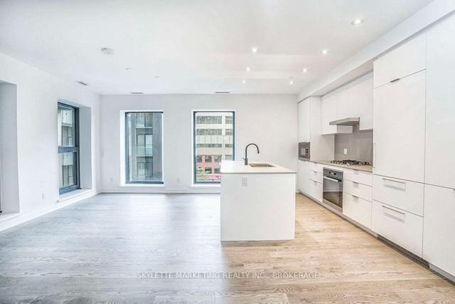 401 - 22 Lombard St, Condo with 2 bedrooms, 2 bathrooms and 1 parking in Toronto ON | Image 12