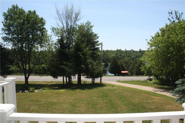 2988 Calabogie Road, House detached with 3 bedrooms, 4 bathrooms and 10 parking in Greater Madawaska ON | Image 6