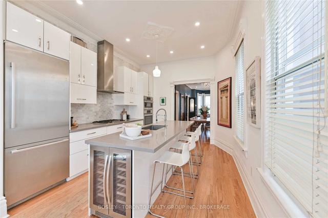 99 Willcocks St, House semidetached with 5 bedrooms, 5 bathrooms and 2 parking in Toronto ON | Image 4