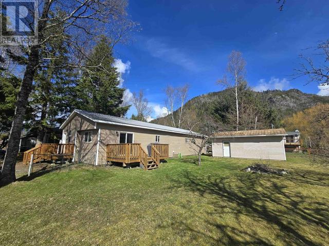 4636 Beaver Crescent, House other with 3 bedrooms, 1 bathrooms and null parking in Kitimat Stikine C (Part 1) BC | Image 4