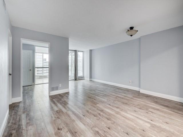 2306 - 55 Centre Ave, Condo with 2 bedrooms, 2 bathrooms and 1 parking in Toronto ON | Image 10