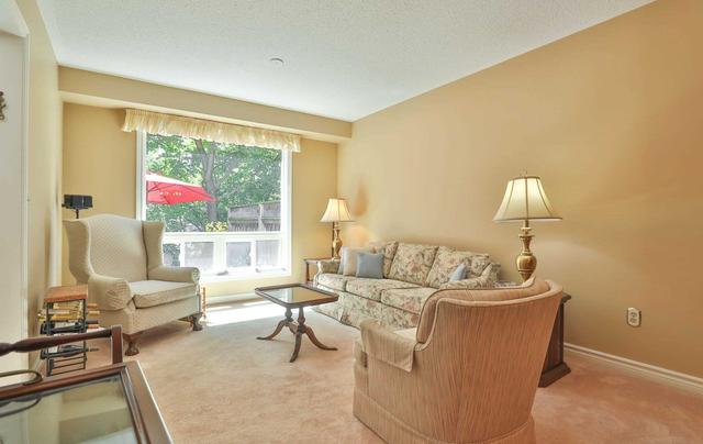 52 Heathcliffe Sq, Townhouse with 3 bedrooms, 3 bathrooms and 2 parking in Brampton ON | Image 24
