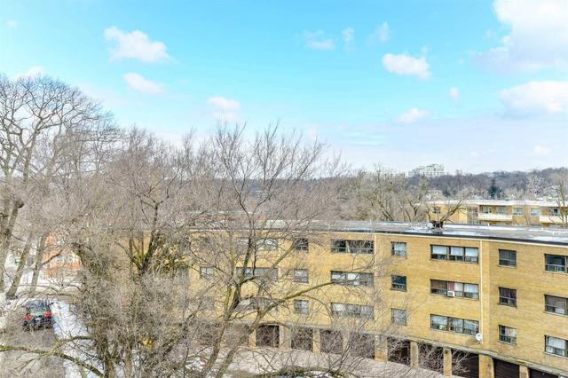 608 - 28 Riverwood Pkwy, Condo with 2 bedrooms, 1 bathrooms and 1 parking in Toronto ON | Image 17