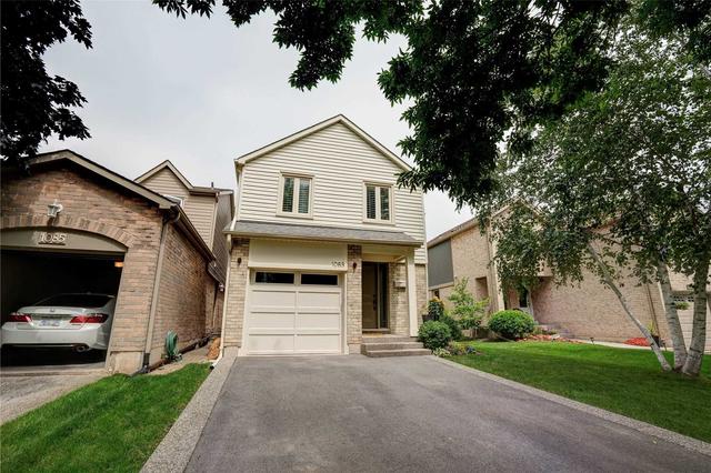 1083 Montgomery Dr, House detached with 3 bedrooms, 3 bathrooms and 3 parking in Oakville ON | Image 23
