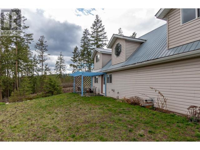 4990 Schubert Road, House detached with 2 bedrooms, 2 bathrooms and 2 parking in Spallumcheen BC | Image 41