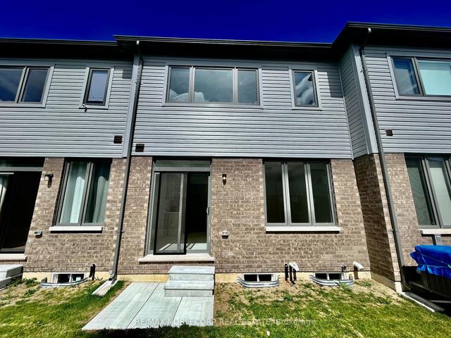 63 Bannister Rd, House attached with 3 bedrooms, 3 bathrooms and 3 parking in Barrie ON | Image 28