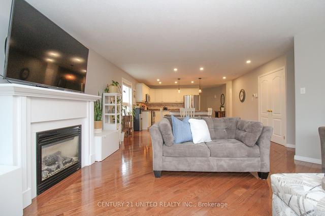 1616 Ireland Dr, House detached with 2 bedrooms, 3 bathrooms and 7 parking in Peterborough ON | Image 7