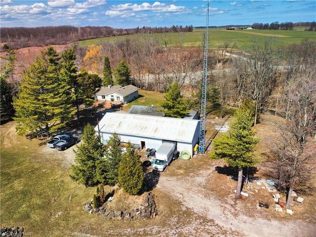3570 Twenty Mile Road, House detached with 4 bedrooms, 2 bathrooms and 20 parking in West Lincoln ON | Image 6