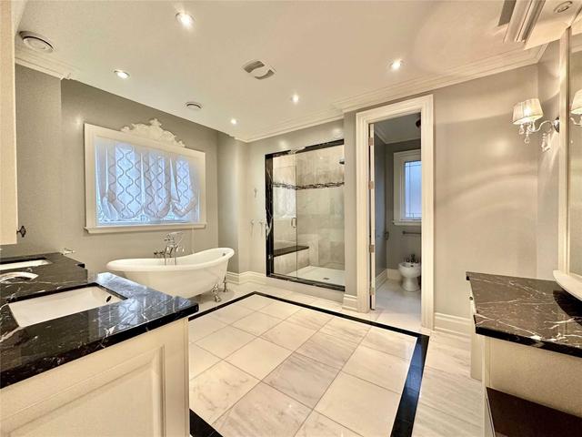 11 Gwendolen Cres, House detached with 4 bedrooms, 8 bathrooms and 6 parking in Toronto ON | Image 13