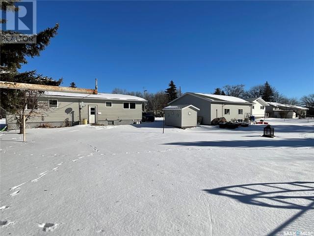 825 Walsh Avenue, House detached with 5 bedrooms, 2 bathrooms and null parking in Oxbow SK | Image 40
