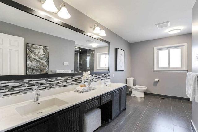 16 Nottingham Cres, House detached with 4 bedrooms, 4 bathrooms and 4 parking in Brampton ON | Image 26