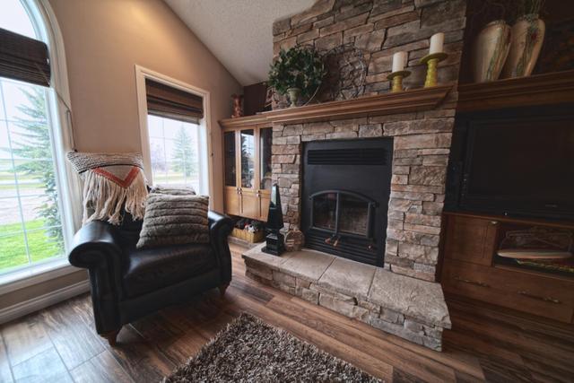 451066 Rg Rd 73, House detached with 3 bedrooms, 3 bathrooms and 6 parking in Wainwright No. 61 AB | Image 10