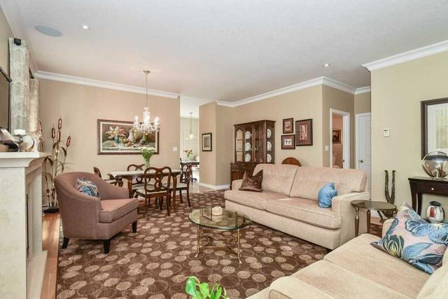 80 Deerborn Dr, House detached with 2 bedrooms, 2 bathrooms and 3 parking in Hamilton ON | Image 4