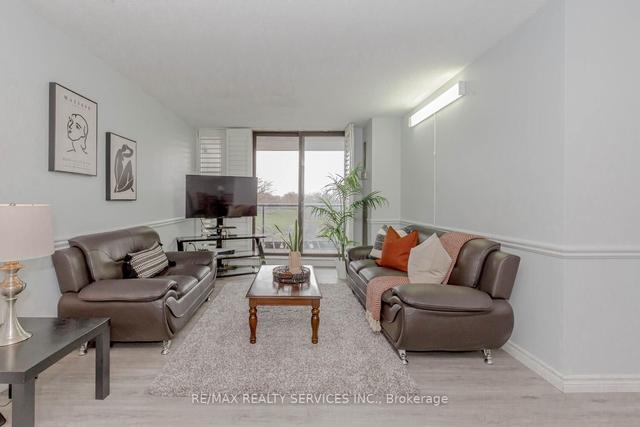 303 - 21 Knightsbridge Rd, Condo with 2 bedrooms, 1 bathrooms and 2 parking in Brampton ON | Image 40