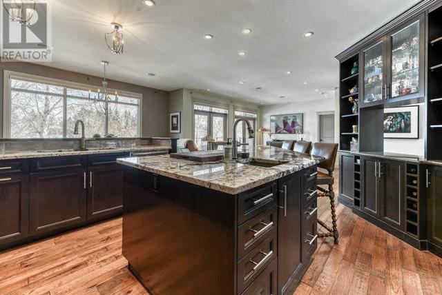139 Valhalla Crescent Nw, House detached with 4 bedrooms, 3 bathrooms and 4 parking in Calgary AB | Image 11