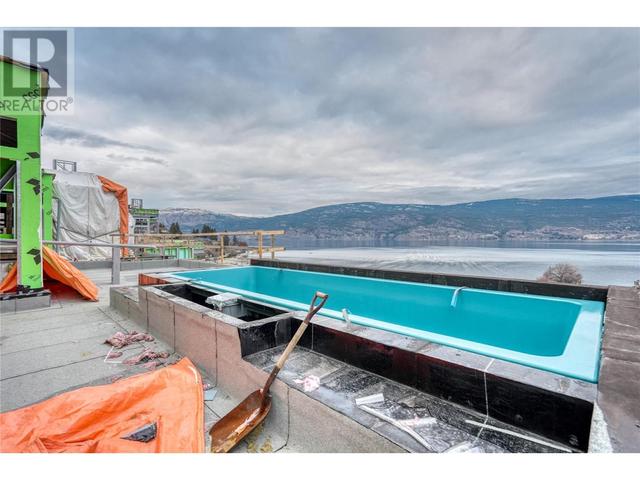 106 - 13415 Lakeshore Drive, Condo with 3 bedrooms, 2 bathrooms and 2 parking in Summerland BC | Image 11