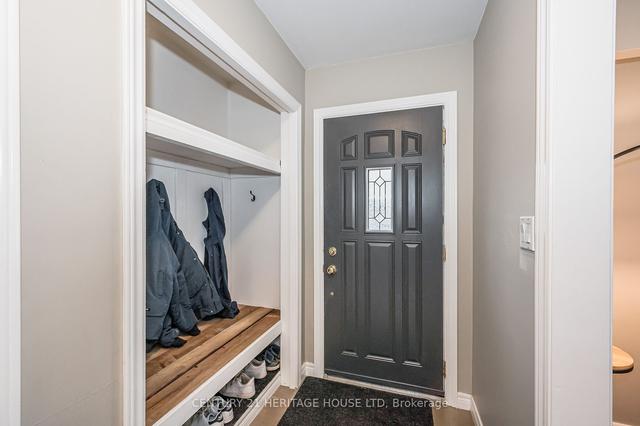 18 Carnaby Cres, House detached with 3 bedrooms, 1 bathrooms and 5 parking in Guelph ON | Image 39