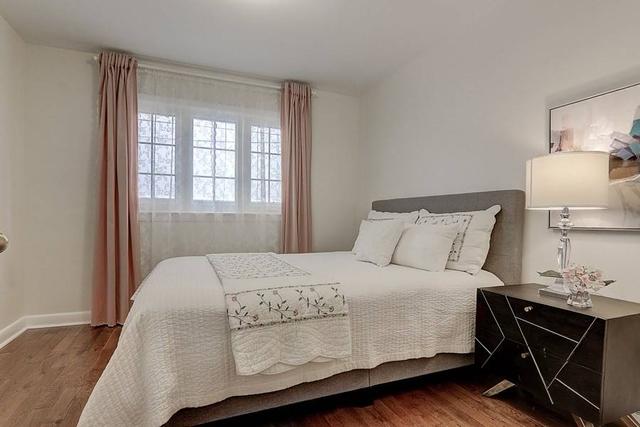 223 Willowdale Ave, House detached with 3 bedrooms, 2 bathrooms and 5 parking in Toronto ON | Image 13