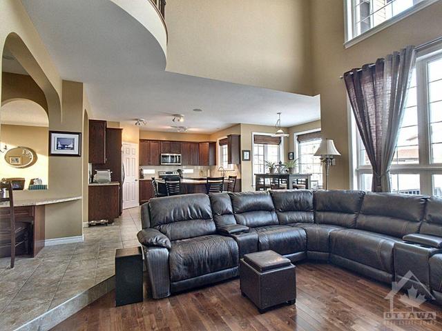 998 Fieldfair Way, House detached with 4 bedrooms, 3 bathrooms and 6 parking in Ottawa ON | Image 16