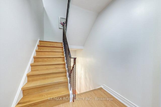 21 - 25 Pebble Bywy, Townhouse with 3 bedrooms, 2 bathrooms and 1 parking in Toronto ON | Image 13