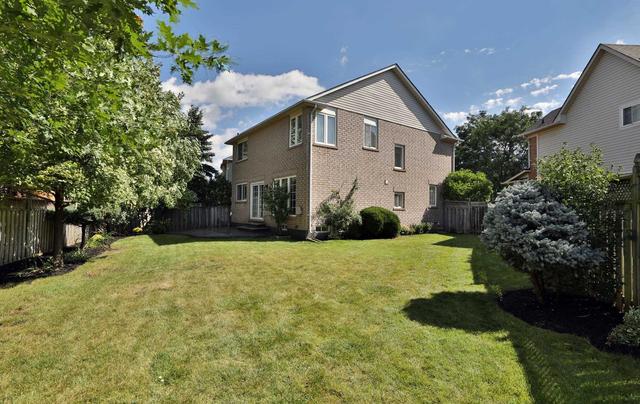 2220 Kenneth Cres, House detached with 3 bedrooms, 4 bathrooms and 4 parking in Burlington ON | Image 26