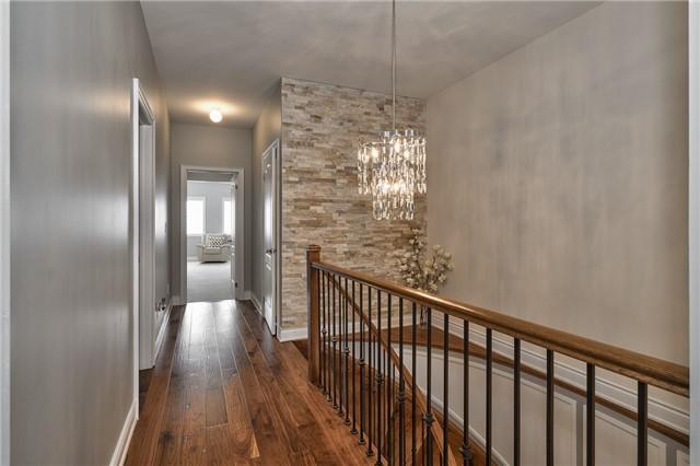 2426 Chateau Common, House attached with 4 bedrooms, 4 bathrooms and 2 parking in Oakville ON | Image 9