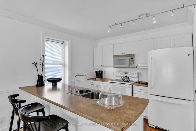 403 - 79 King St W, Townhouse with 2 bedrooms, 1 bathrooms and 1 parking in Cobourg ON | Image 2