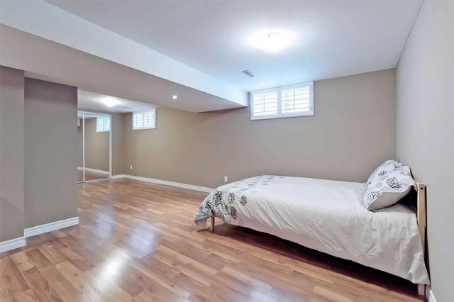 crt - 2262 Springfield Crt, House detached with 3 bedrooms, 3 bathrooms and 4 parking in Mississauga ON | Image 29
