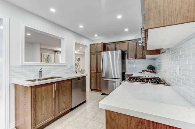 271 Golden Orchard Rd, House semidetached with 3 bedrooms, 4 bathrooms and 3 parking in Vaughan ON | Image 7