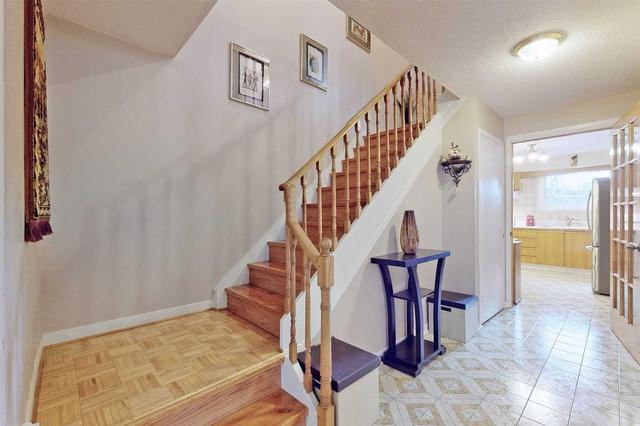 187 Robert Hicks Dr, House semidetached with 3 bedrooms, 4 bathrooms and 4 parking in Toronto ON | Image 5
