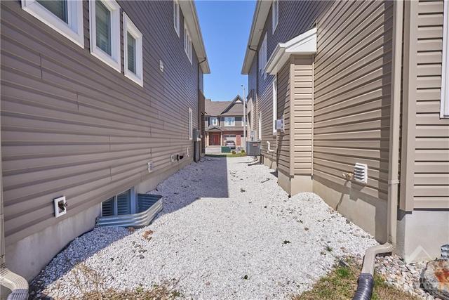 328 Alasken Drive, Townhouse with 4 bedrooms, 3 bathrooms and 3 parking in Ottawa ON | Image 29