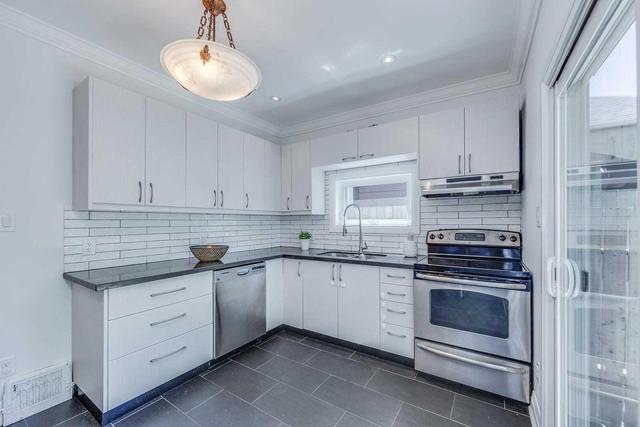 1318 Woodbine Ave, House detached with 2 bedrooms, 1 bathrooms and 1 parking in Toronto ON | Image 7