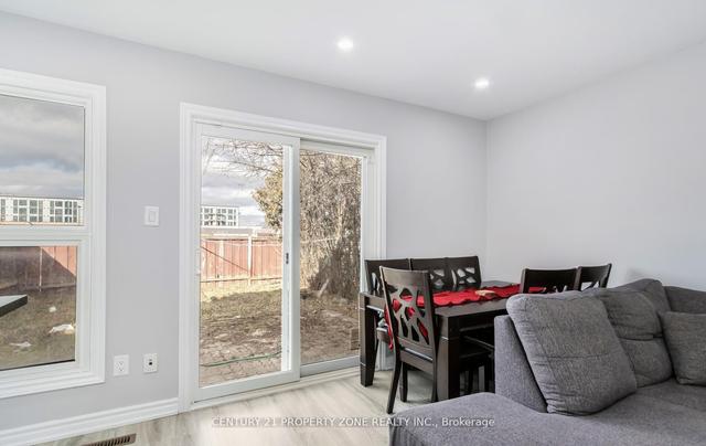 47 Woolenscote Circ, House attached with 3 bedrooms, 4 bathrooms and 5 parking in Toronto ON | Image 40