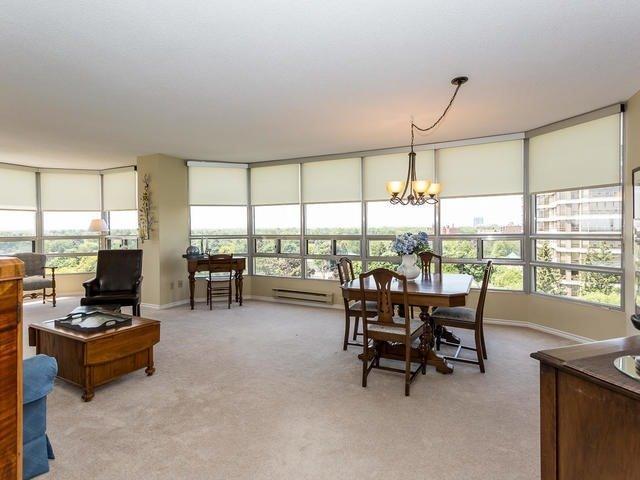 809 - 330 Mill St S, Condo with 2 bedrooms, 2 bathrooms and 2 parking in Brampton ON | Image 6