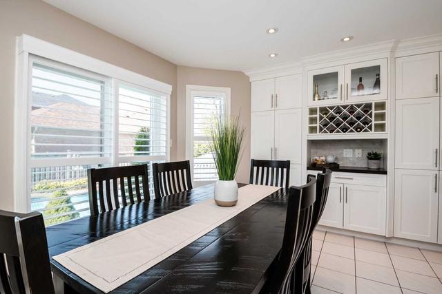 8 Finnegan Pl, House detached with 2 bedrooms, 2 bathrooms and 3 parking in Whitby ON | Image 7