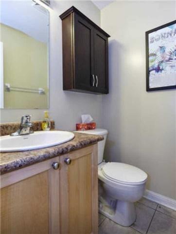Th11 - 80 Carr St, Townhouse with 2 bedrooms, 2 bathrooms and 1 parking in Toronto ON | Image 13