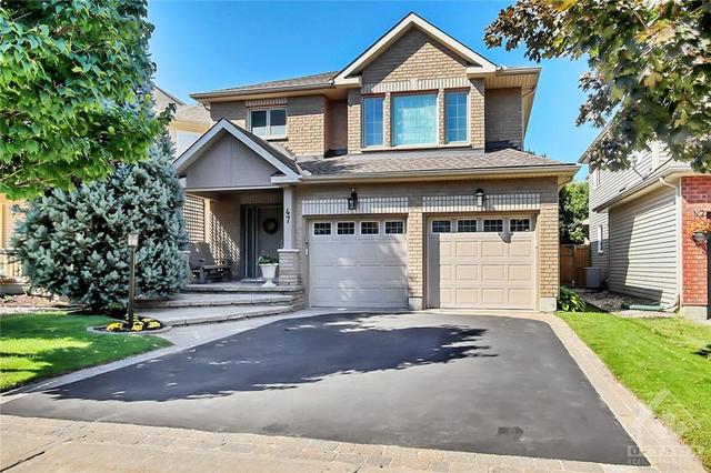 47 Noblesse Avenue, House detached with 4 bedrooms, 3 bathrooms and 6 parking in Ottawa ON | Image 1