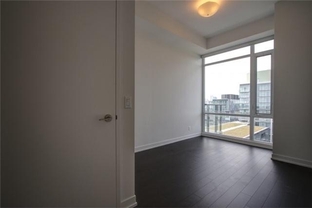 s811 - 455 Front St E, Condo with 2 bedrooms, 2 bathrooms and 1 parking in Toronto ON | Image 10