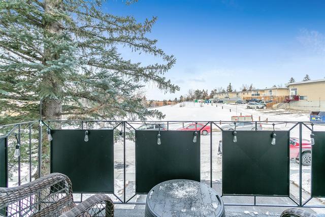 4 - 1603 Mcgonigal Drive Ne, Home with 2 bedrooms, 1 bathrooms and 2 parking in Calgary AB | Image 24
