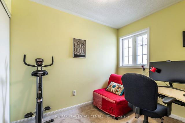 40 Palomino Tr, Townhouse with 3 bedrooms, 2 bathrooms and 2 parking in Halton Hills ON | Image 13