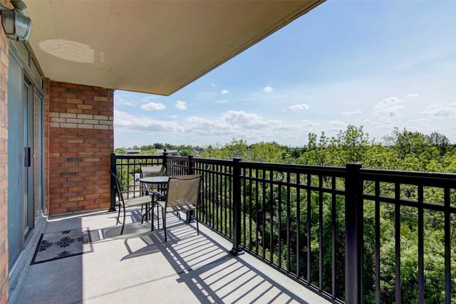 412 - 8026 Kipling Ave, Condo with 2 bedrooms, 1 bathrooms and 2 parking in Vaughan ON | Image 11