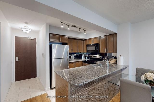 1203 - 335 Rathburn Rd W, Condo with 2 bedrooms, 1 bathrooms and 2 parking in Mississauga ON | Image 2