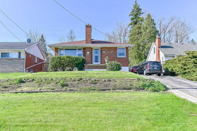 327 Sanatorium Rd, House detached with 3 bedrooms, 2 bathrooms and 4 parking in Hamilton ON | Image 1