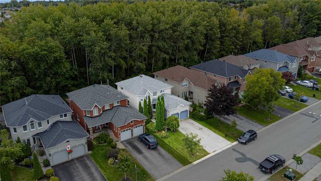 31 Hawkins Dr, House detached with 4 bedrooms, 3 bathrooms and 6 parking in Barrie ON | Image 31