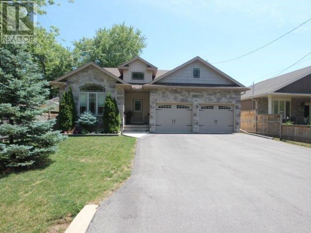 364 Buffalo Rd, House detached with 2 bedrooms, 3 bathrooms and 4 parking in Fort Erie ON | Image 1