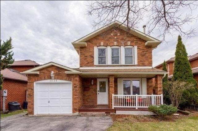 1559 Parish Lane, House detached with 3 bedrooms, 2 bathrooms and 3 parking in Oakville ON | Card Image