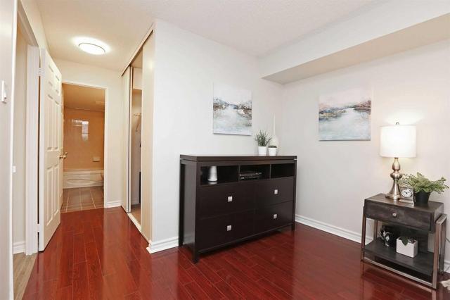 1110 - 4 Park Vista, Condo with 2 bedrooms, 2 bathrooms and 1 parking in Toronto ON | Image 19