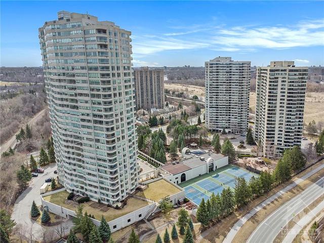 2001 - 1480 Riverside Drive, Condo with 3 bedrooms, 3 bathrooms and 1 parking in Ottawa ON | Image 2