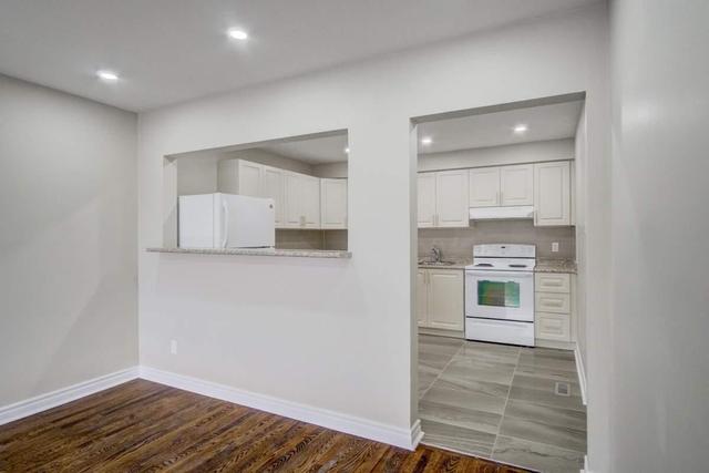 upper - 357a Albion Rd, Condo with 2 bedrooms, 1 bathrooms and 1 parking in Toronto ON | Image 3