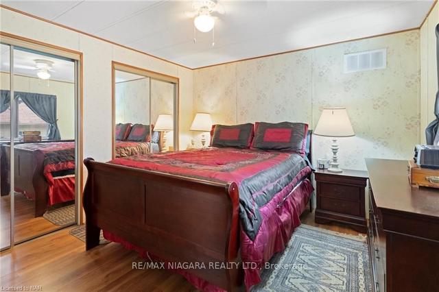 65 - 2175 Mewburn Rd, Home with 2 bedrooms, 1 bathrooms and 3 parking in Niagara Falls ON | Image 9
